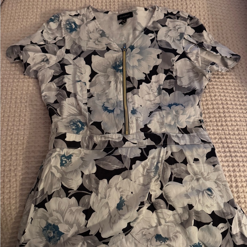 Jaanuu peplum scrub top